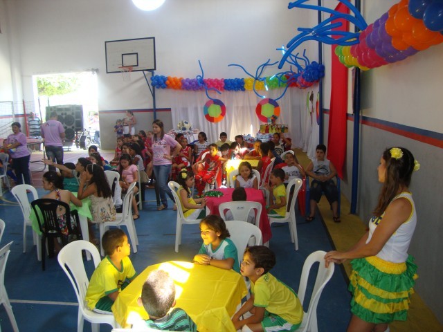 Semana da Criança é só Alegria (Timbó, Atelier de Talentos, Gingana Educativa, Cine Saber e Festa), No Colégio O Saber 
