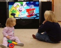 Televisão causa problemas de comunicação entre pais e filhos