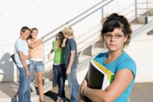 12% dos adolescentes tímidos podem ter na verdade fobia social